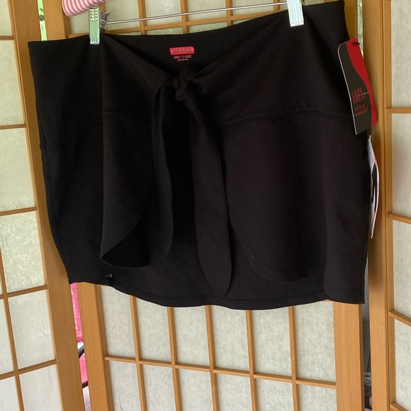 SPANX Wrap & Go Black Tie-Front Skirt We’ve Git Your Butt Covered SZ L/XL NWT - Picture 4 of 11